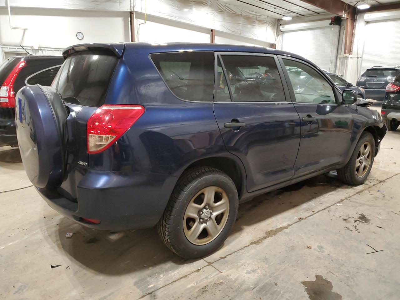 Image 3 of 2007 TOYOTA RAV4  2007 with VIN JTMBK33VX76014331