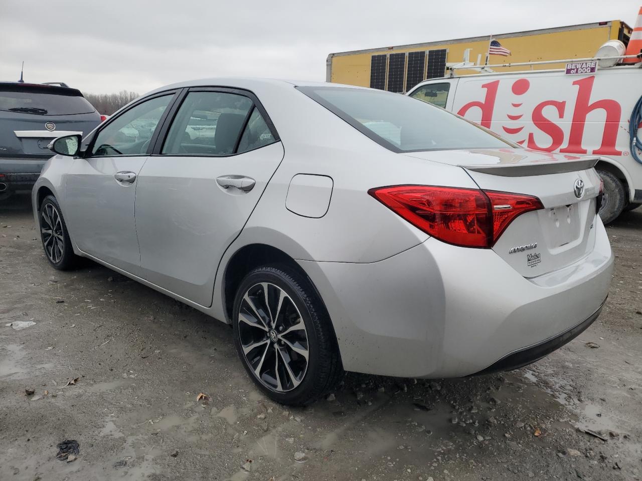 Изображение 2 2018 TOYOTA COROLLA L 2018 с VIN 2T1BURHE3JC079429
