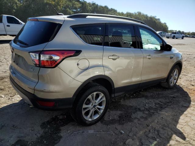 Image 3 of 2017 FORD ESCAPE SE 2017 with VIN 1FMCU9G98HUA27389