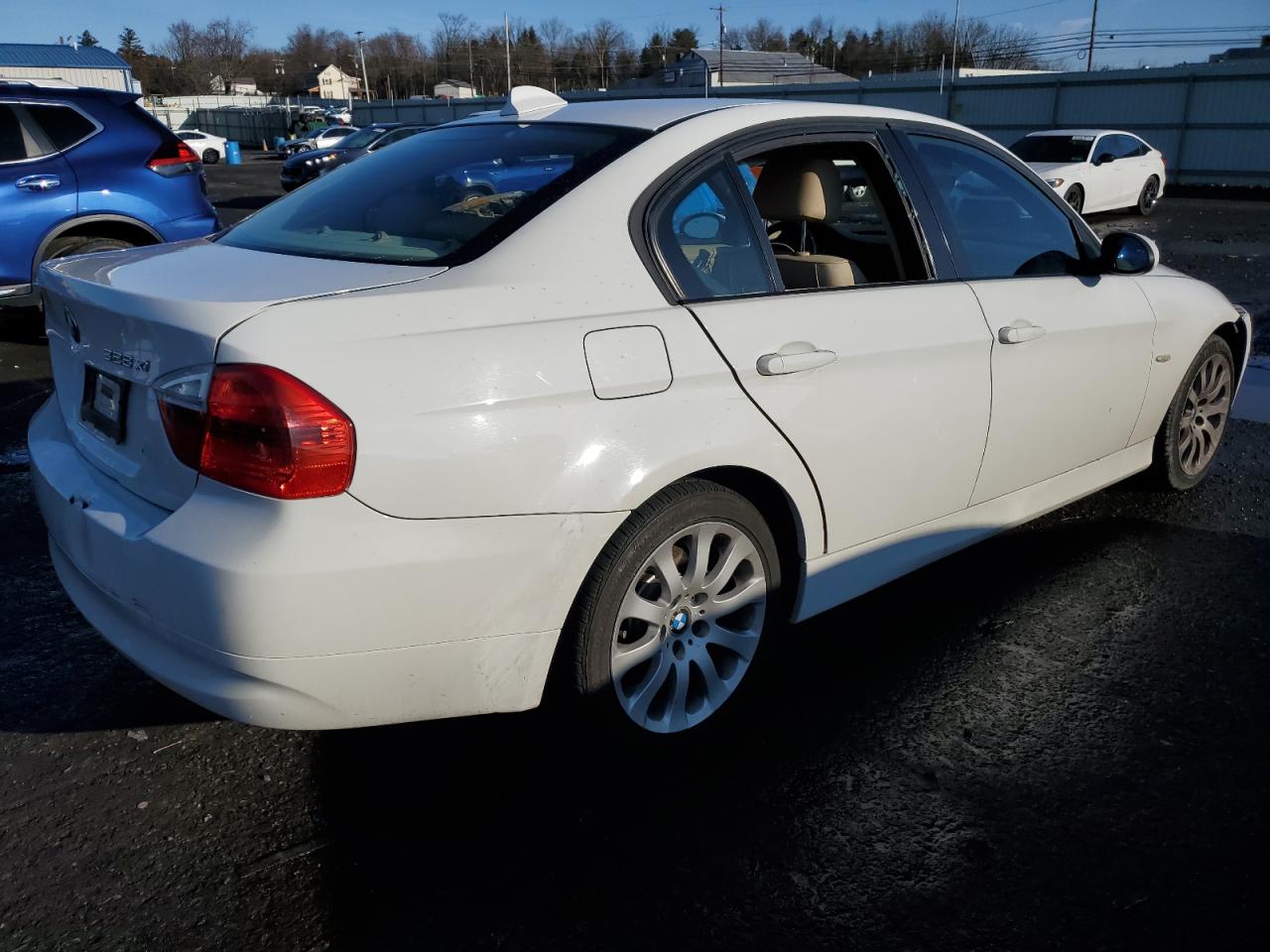 Image 3 of 2008 BMW 328 XI 2008 with VIN WBAVC935X8K038888