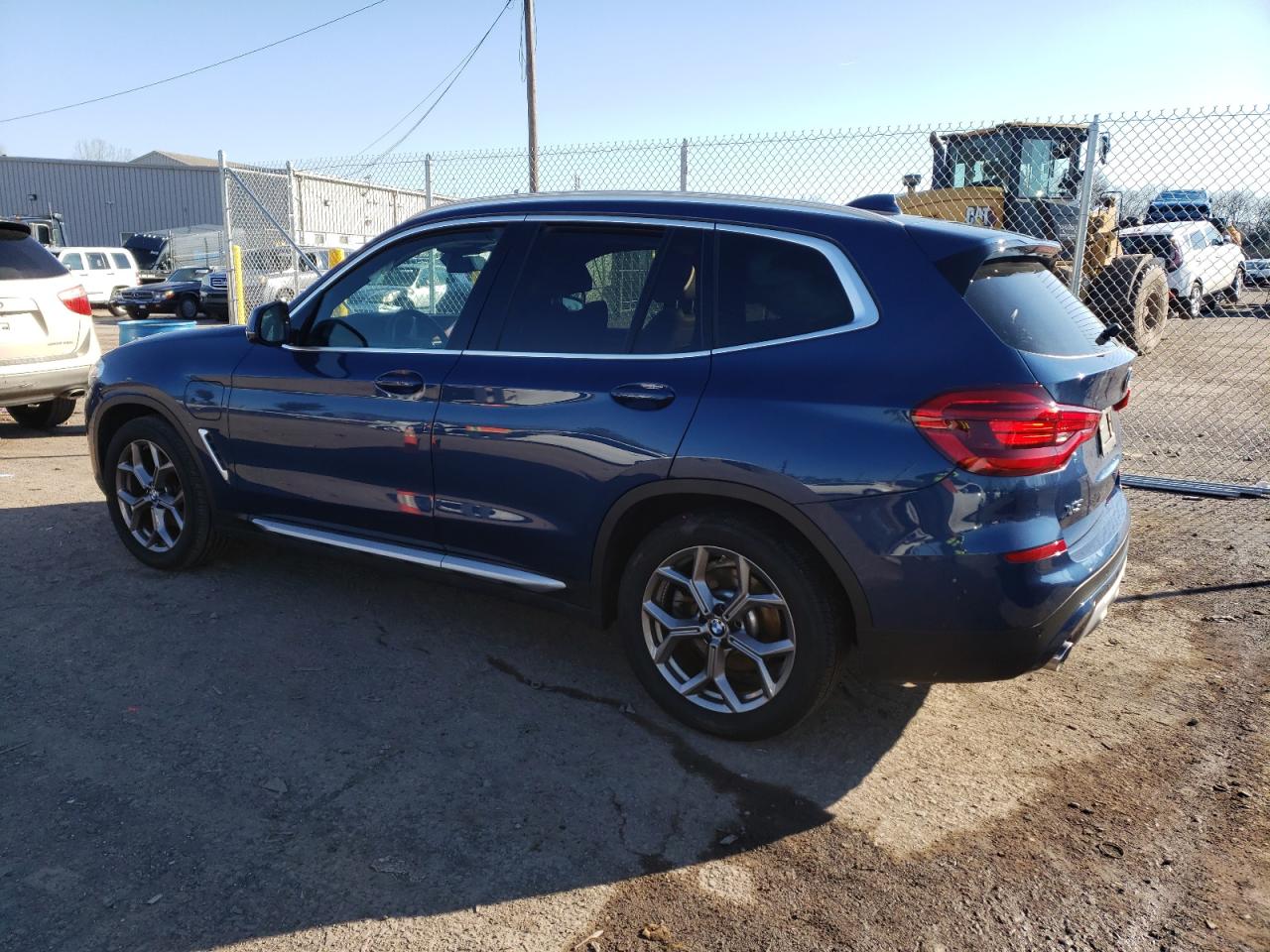 Изображение 2 2020 BMW X3 XDRIVE30E 2020 с VIN 5UXTS1C06L9D40747