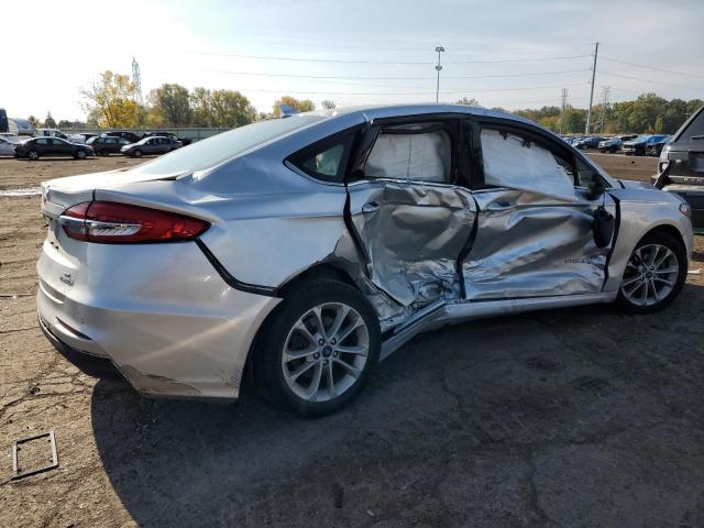 Image 3 of 2019 FORD FUSION SE 2019 with VIN 3FA6P0LU8KR105365