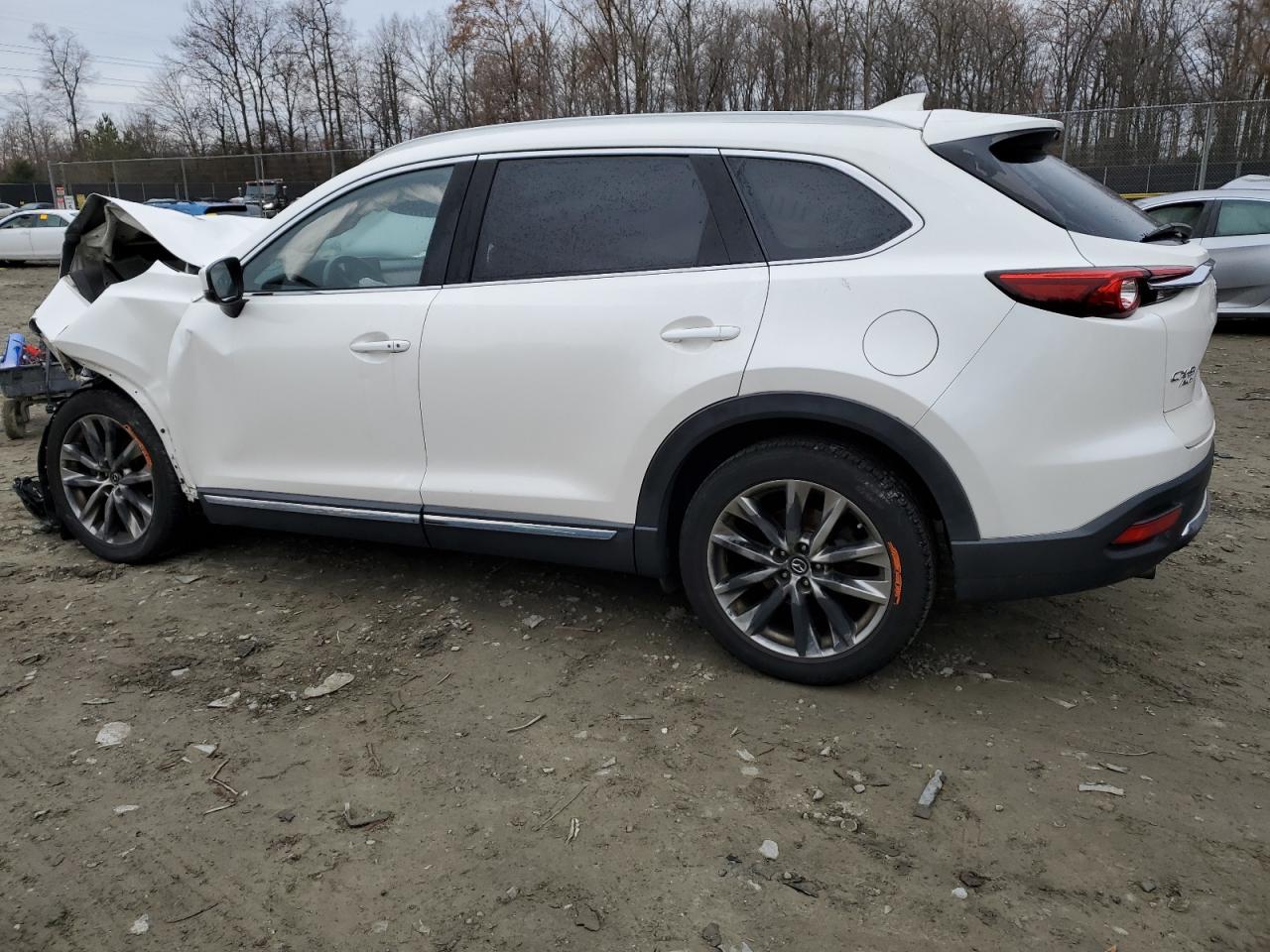 Obraz 2 z 2016 MAZDA CX-9 SIGNATURE 2016 z VIN JM3TCBEY4G0105219