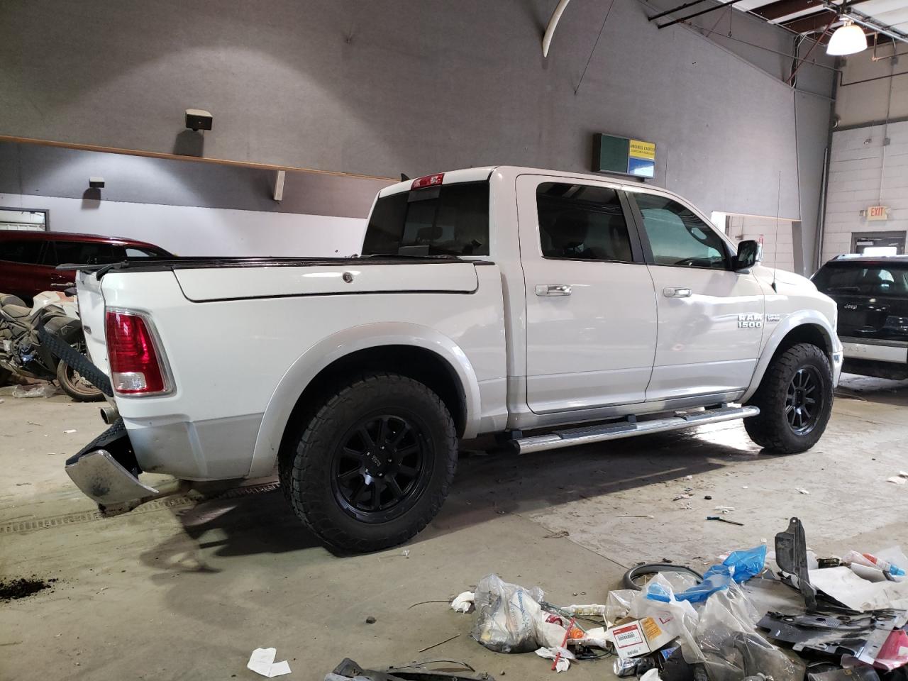 Изображение 3 2018 RAM 1500 LARAMIE 2018 с VIN 1C6RR7NT5JS246225