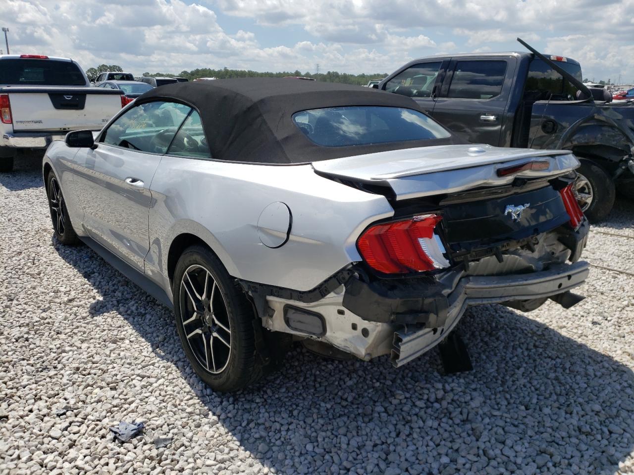 Obraz 3 z 2019 FORD MUSTANG  2019 z VIN 1FATP8UHXK5179294