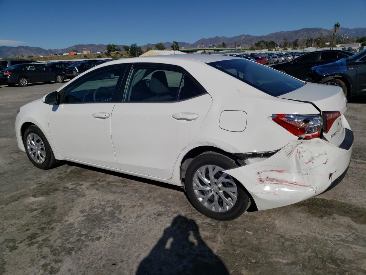Изображение 2 2017 TOYOTA COROLLA L 2017 с VIN 5YFBURHE1HP732074