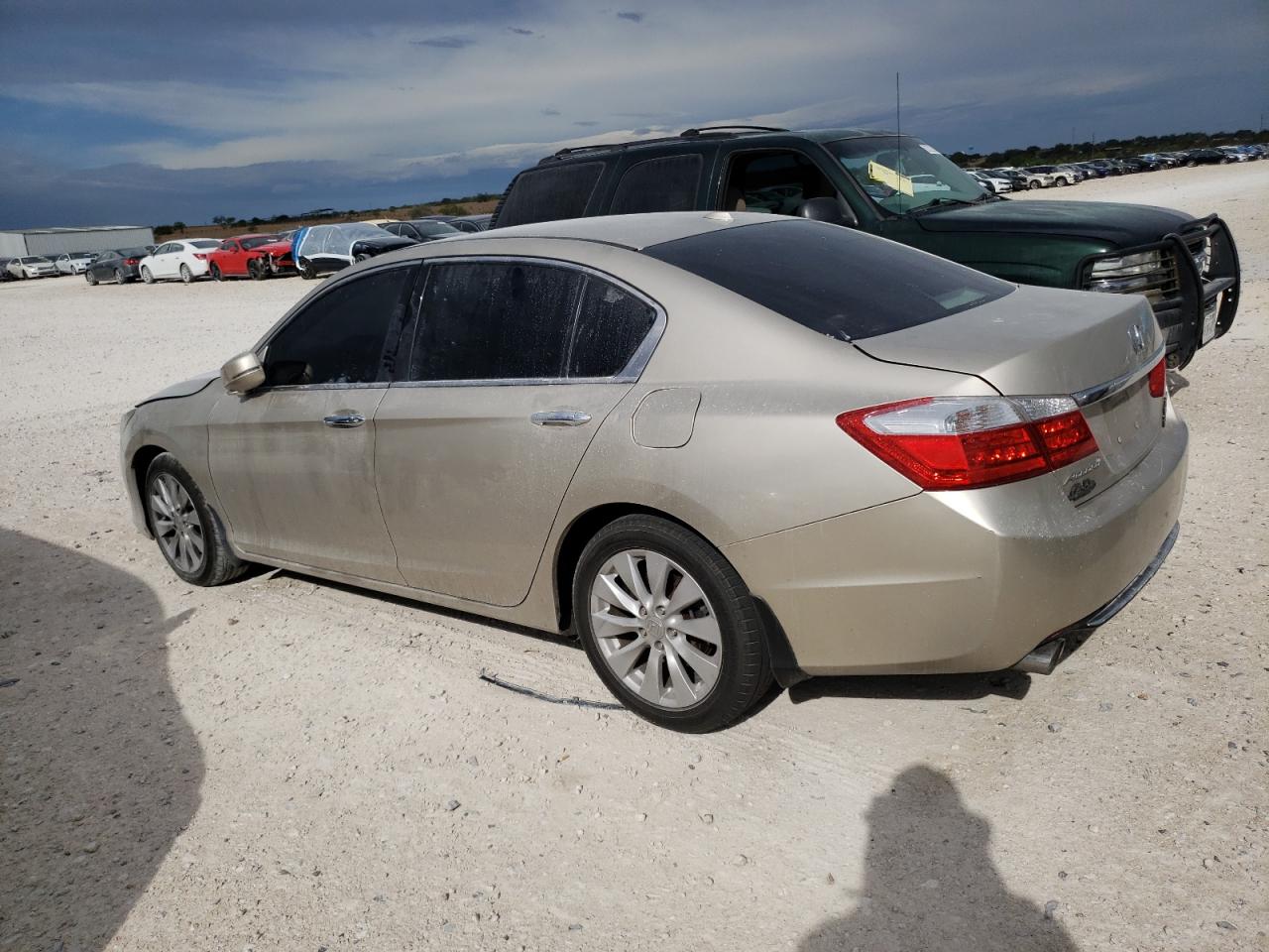 Image 2 of 2014 HONDA ACCORD EXL 2014 with VIN 1HGCR3F85EA035847