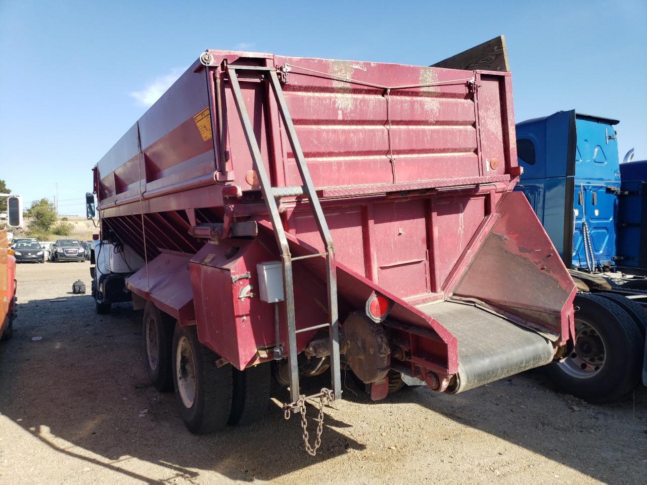 Image 3 of 1984 INTERNATIONAL S-SERIES 1724 1984 with VIN 1HTLBEGNXEHA36394