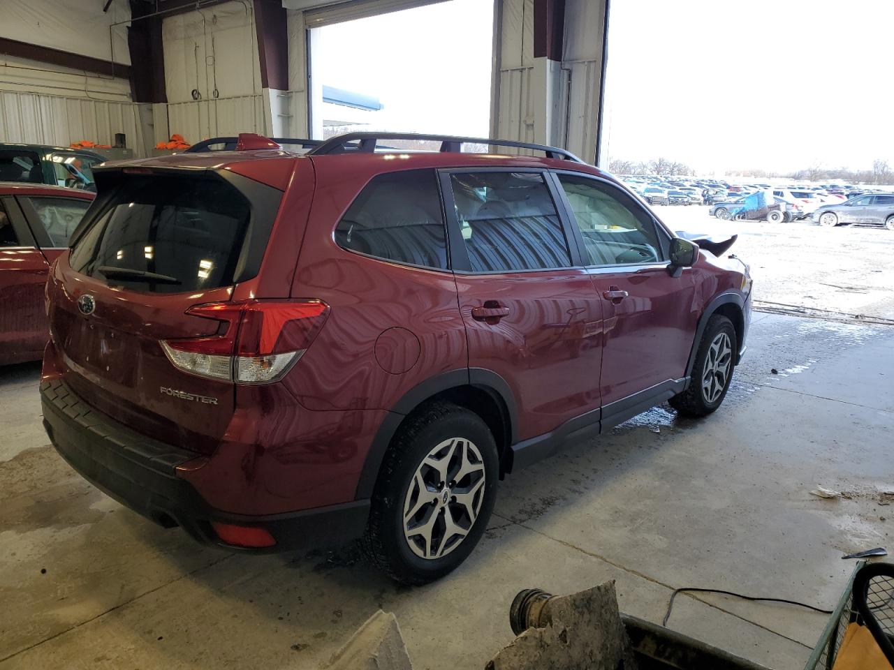 Image 3 of 2022 SUBARU FORESTER PREMIUM 2022 with VIN JF2SKADC6NH443325