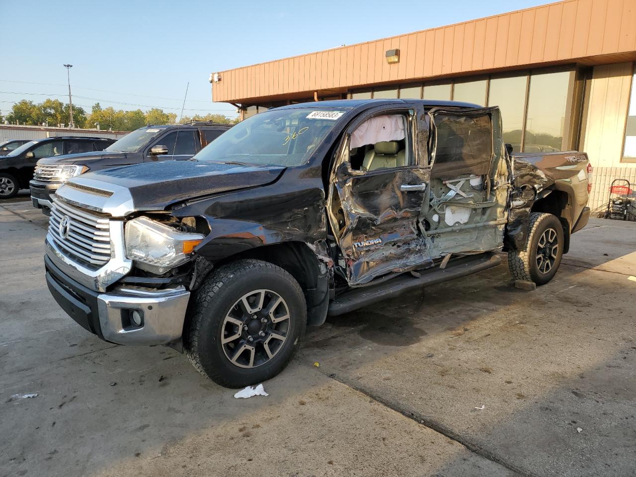 Изображение 2014 TOYOTA TUNDRA CREWMAX LIMITED 2014