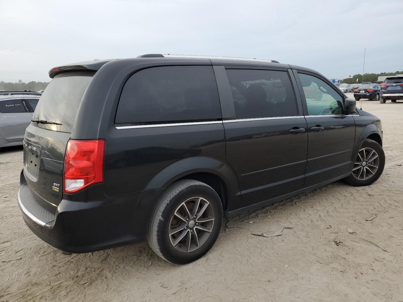 Изображение 3 2017 DODGE GRAND CARAVAN SXT 2017 с VIN 2C4RDGCG8HR787004