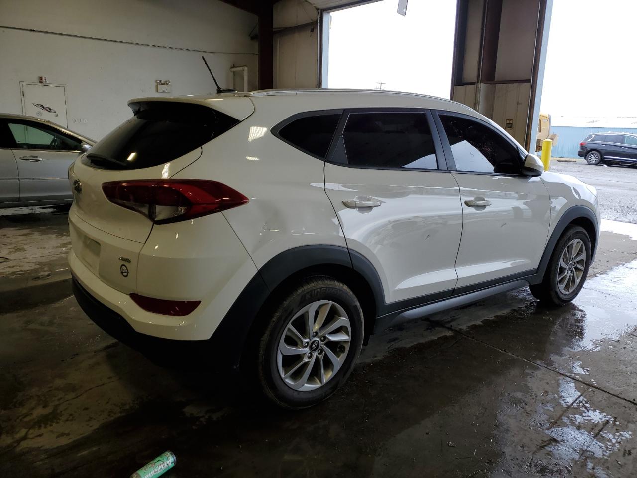 Изображение 3 2016 HYUNDAI TUCSON LIMITED 2016 с VIN KM8J3CA42GU133212