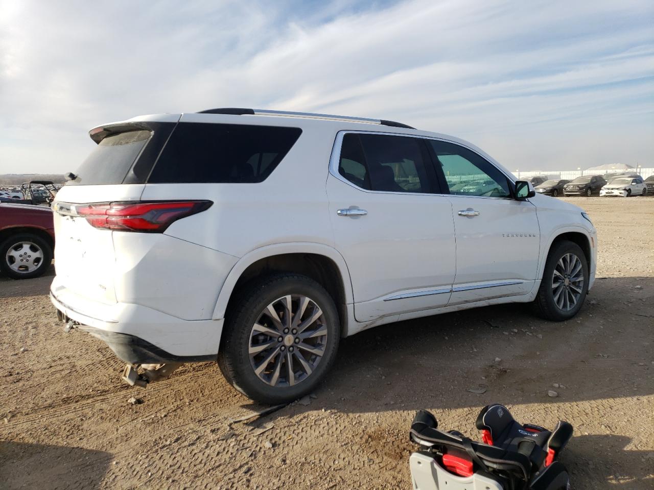 Image 3 of 2023 CHEVROLET TRAVERSE PREMIER 2023 with VIN 1GNEVKKW6PJ143700