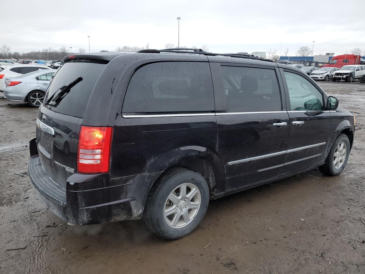 Image 3 of 2010 CHRYSLER TOWN & COUNTRY TOURING PLUS 2010 with VIN 2A4RR8DX6AR334246