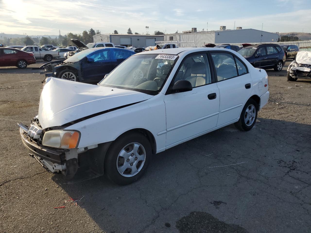 Obraz 1 z 2002 HYUNDAI ACCENT GL 2002 z VIN KMHCG45C62U358889