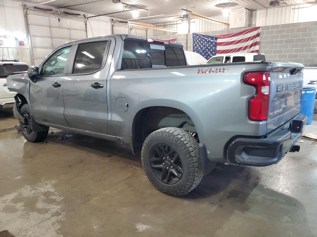 Изображение 2 2021 CHEVROLET SILVERADO K1500 LT TRAIL BOSS 2021 с VIN 3GCPYFED2MG165958