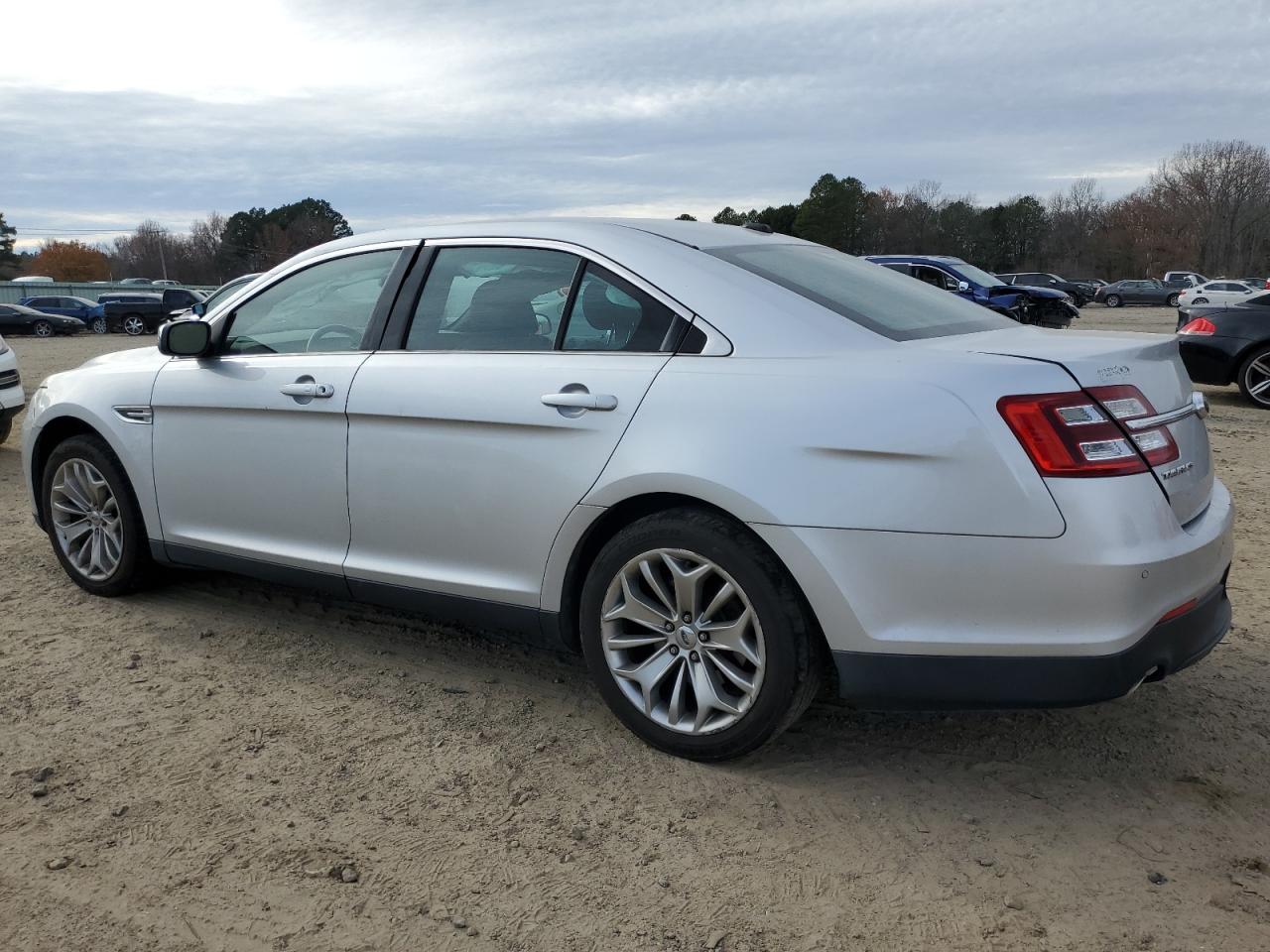 Obraz 2 z 2013 FORD TAURUS LIMITED 2013 z VIN 1FAHP2F88DG226801