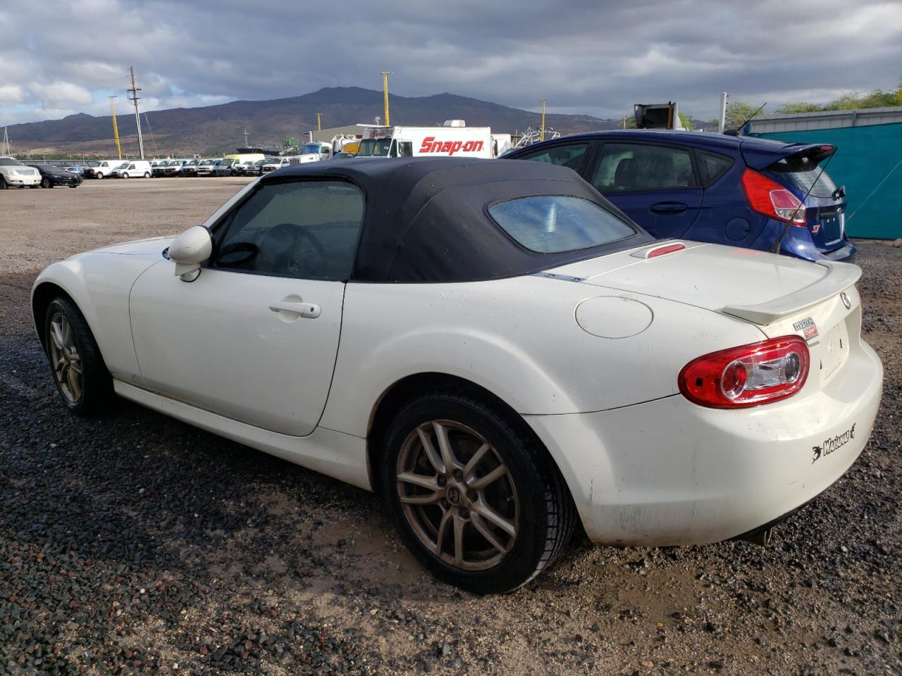 Изображение 2 2009 MAZDA MX-5 MIATA  2009 с VIN JM1NC25F090200301