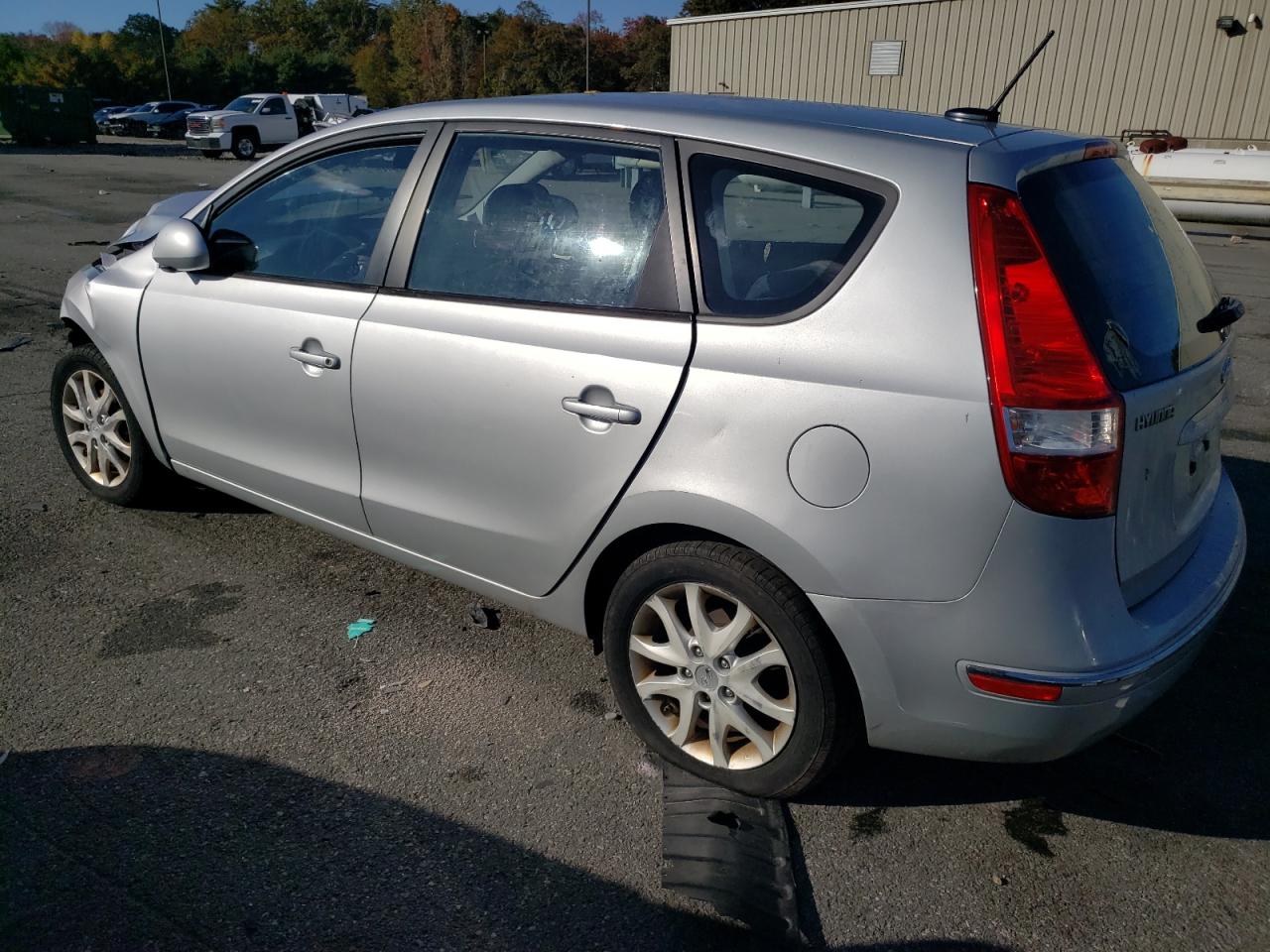 Image 2 of 2009 HYUNDAI ELANTRA TOURING  2009 with VIN KMHDC86E39U038589
