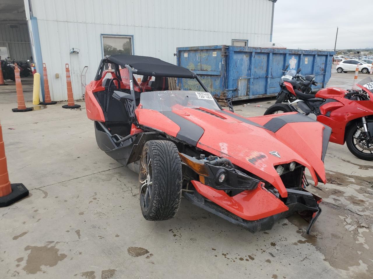 Obraz 1 z 2015 POLARIS SLINGSHOT SL 2015 z VIN 57XAAPFA9F5100546