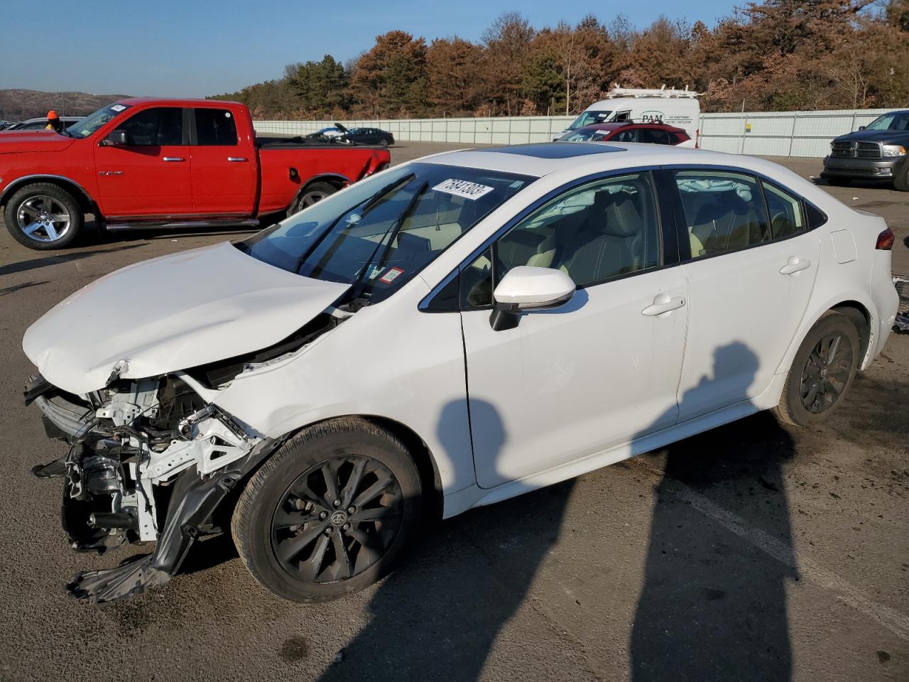 Изображение 1 2020 TOYOTA COROLLA XLE 2020 с VIN JTDFPRAEXLJ000719