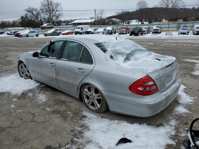 Obraz 2 z 2005 MERCEDES-BENZ E 500 4MATIC 2005 z VIN WDBUF83J45X168501