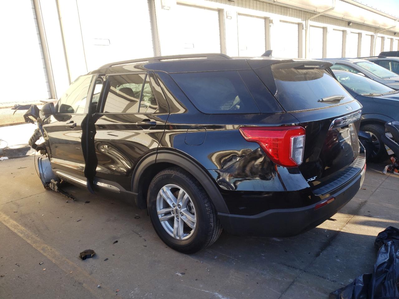 Изображение 2 2020 FORD EXPLORER XLT 2020 с VIN 1FMSK7DHXLGC77953