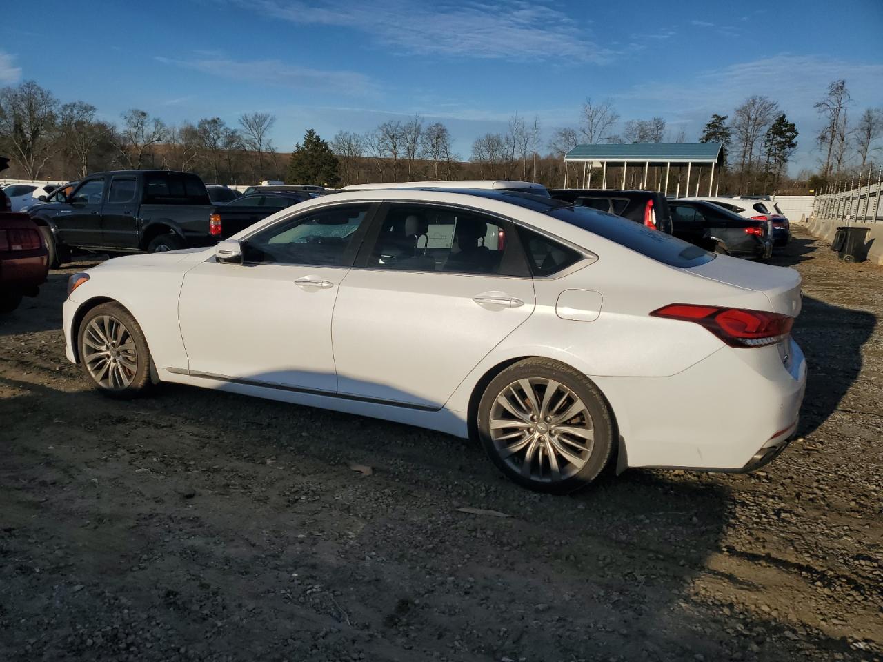 Image 2 of 2015 HYUNDAI GENESIS 5.0L 2015 with VIN KMHGN4JF8FU076704