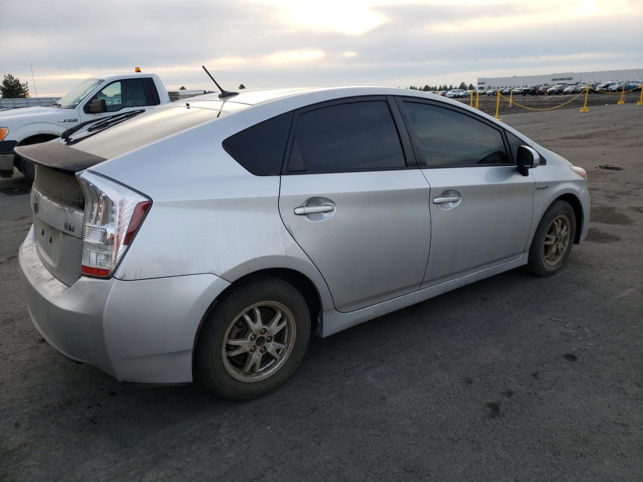 Изображение 3 2011 TOYOTA PRIUS  2011 с VIN JTDKN3DU9B0319232