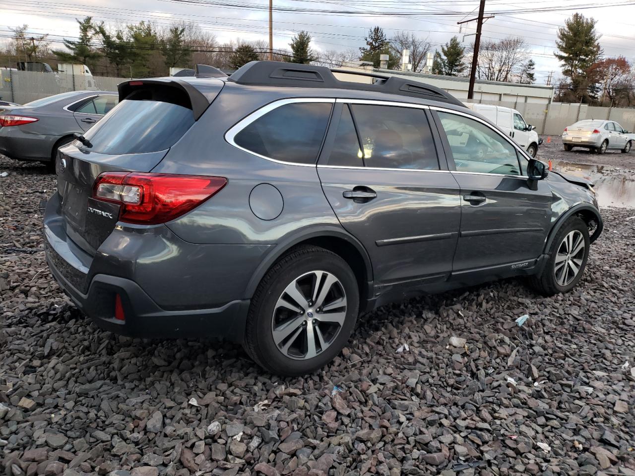 Obraz 3 z 2018 SUBARU OUTBACK 2.5I LIMITED 2018 z VIN 4S4BSANCXJ3247548