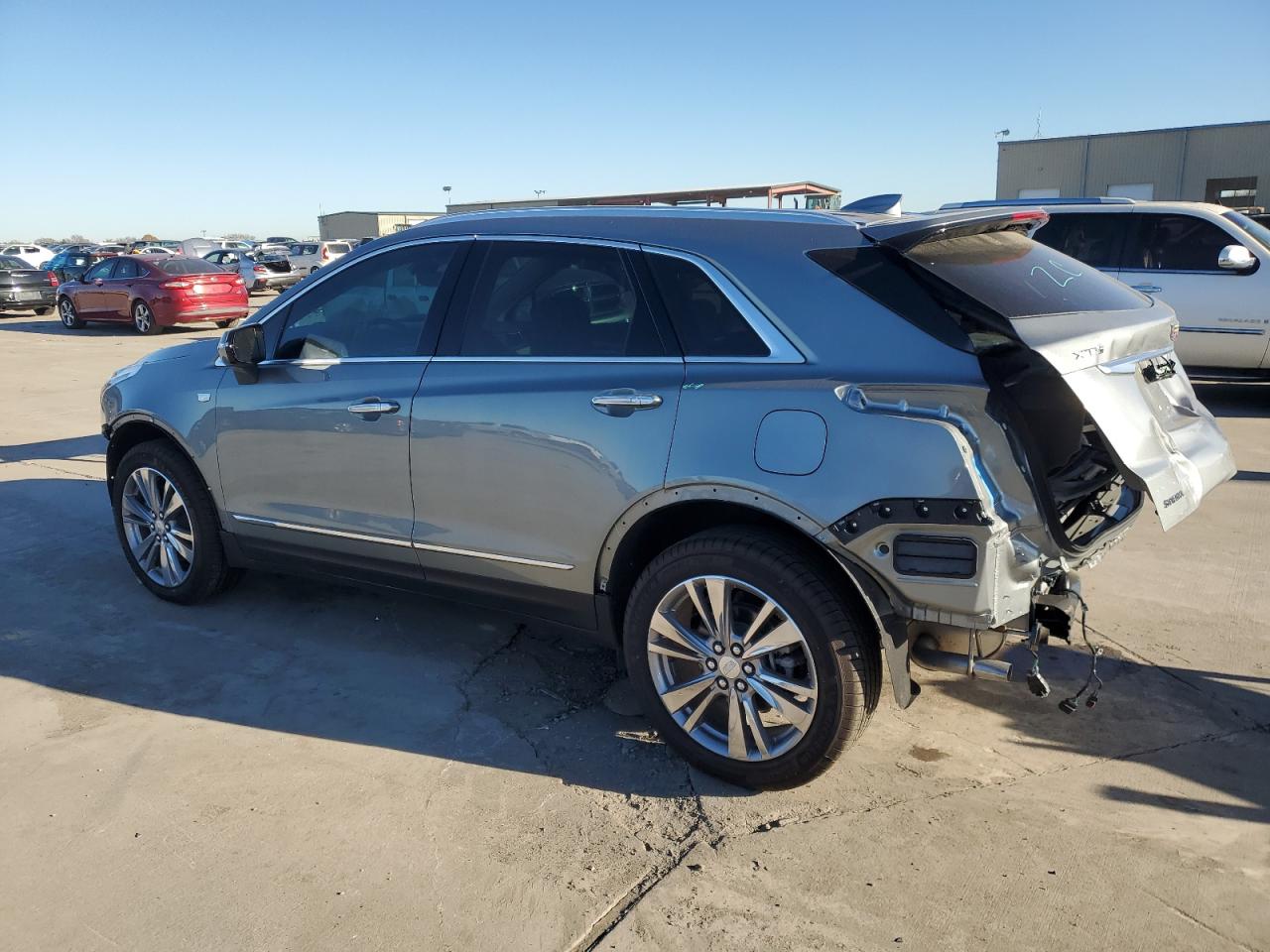 Изображение 2 2023 CADILLAC XT5 PREMIUM LUXURY 2023 с VIN 1GYKNCRS5PZ208696