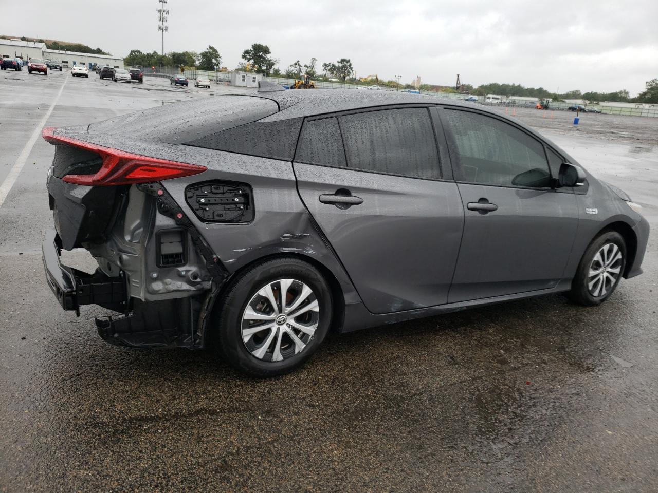 Image 3 of 2021 TOYOTA PRIUS PRIME LE 2021 with VIN JTDKAMFP9M3179497