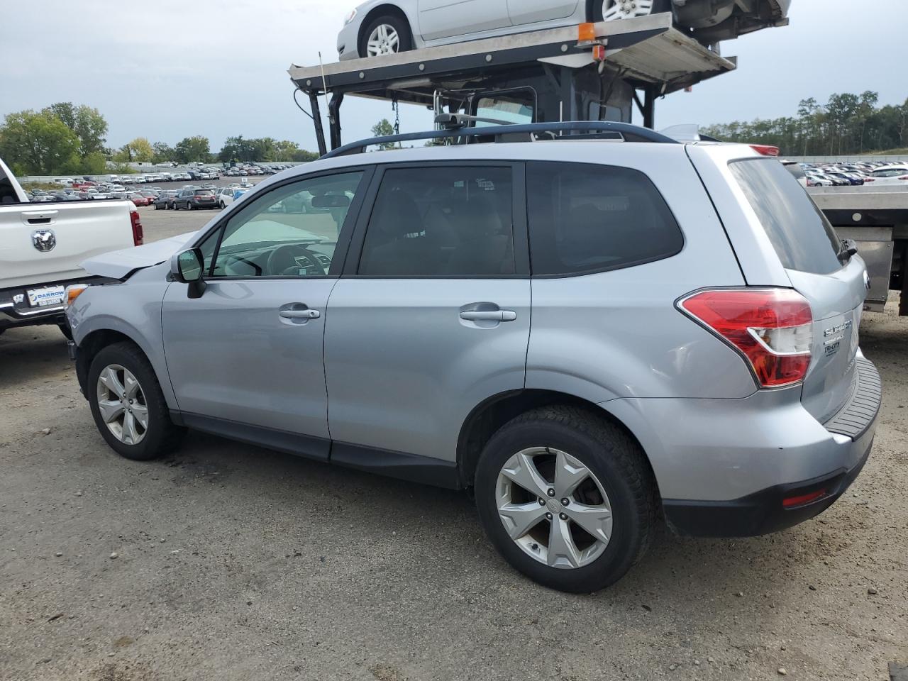 Изображение 2 2016 SUBARU FORESTER 2 2016 с VIN JF2SJAFC0GH475982
