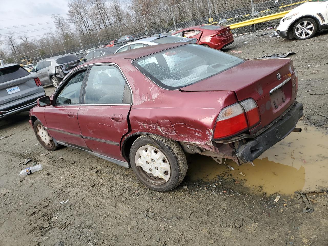 Image 2 of 1996 HONDA ACCORD LX 1996 with VIN 1HGCD5536TA238873