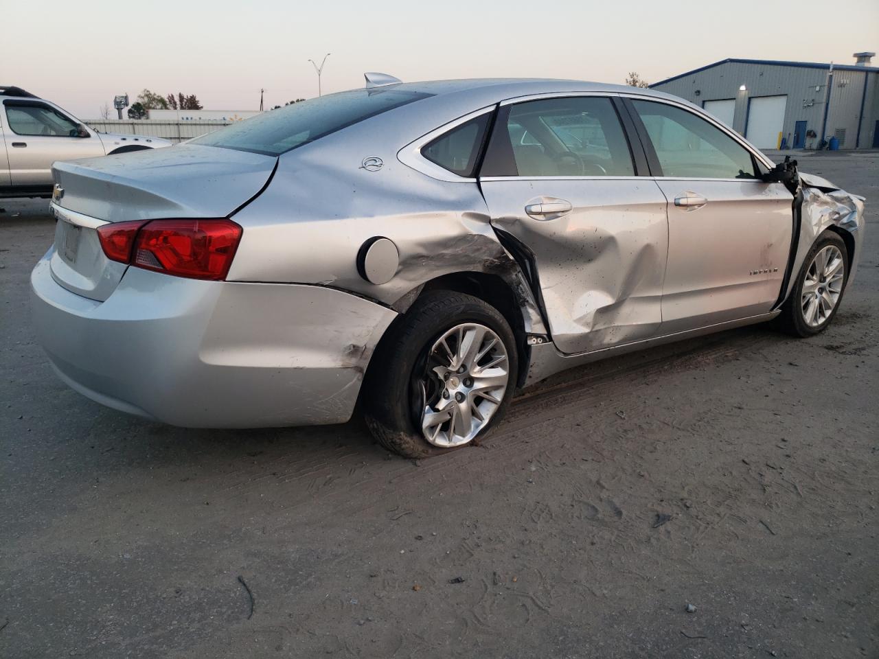Изображение 3 2017 CHEVROLET IMPALA LS 2017 с VIN 2G11X5SA3H9141304