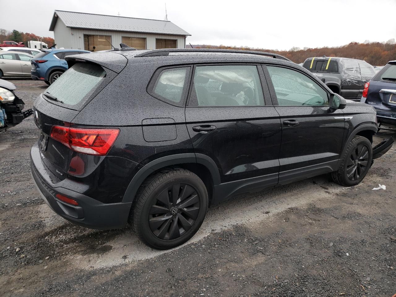 Изображение 3 Volkswagen Taos S 2022 с VIN 3VVMX7B24NM014106