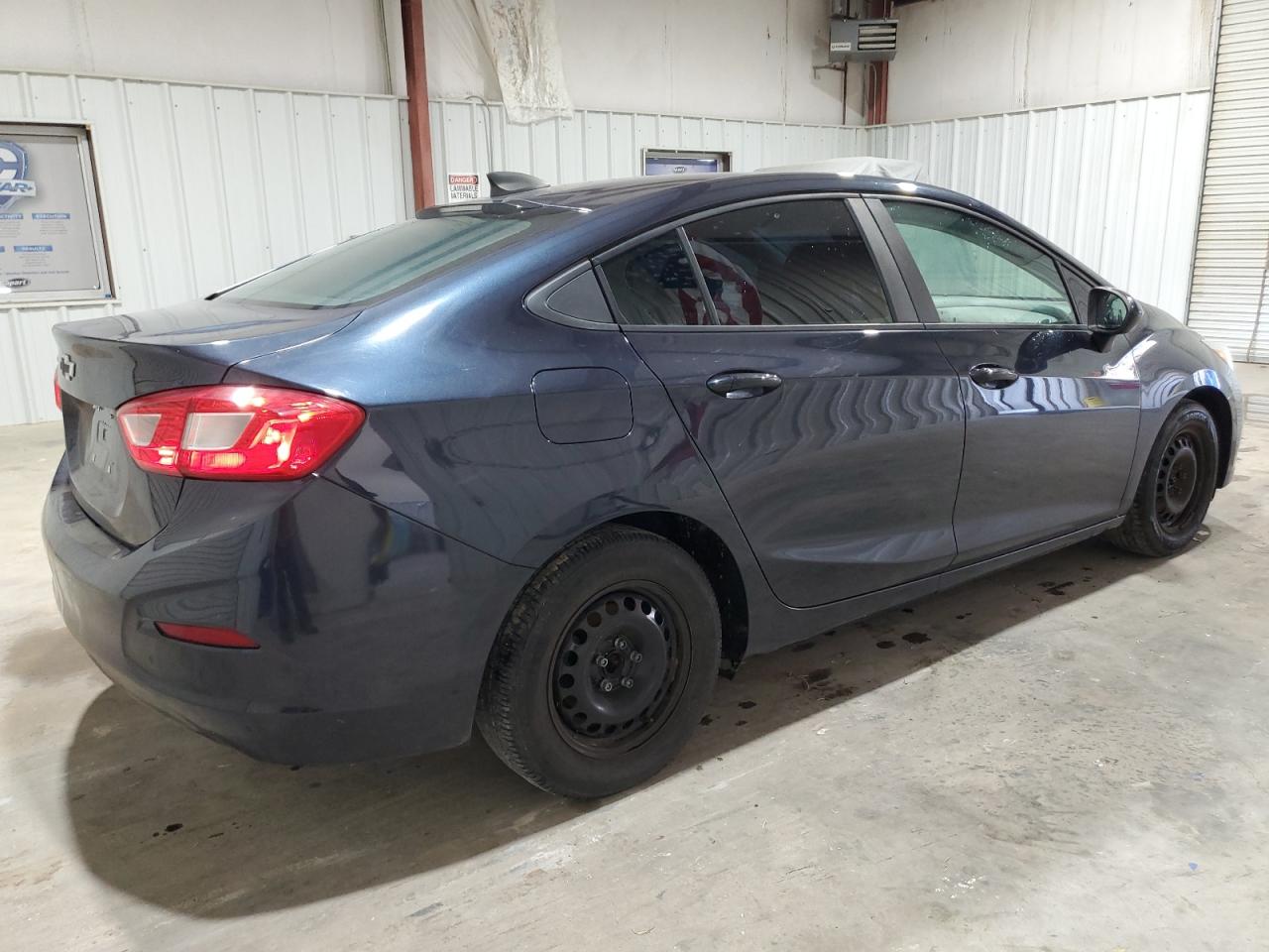 Изображение 3 2016 CHEVROLET CRUZE LS 2016 с VIN 1G1BC5SM4G7289519