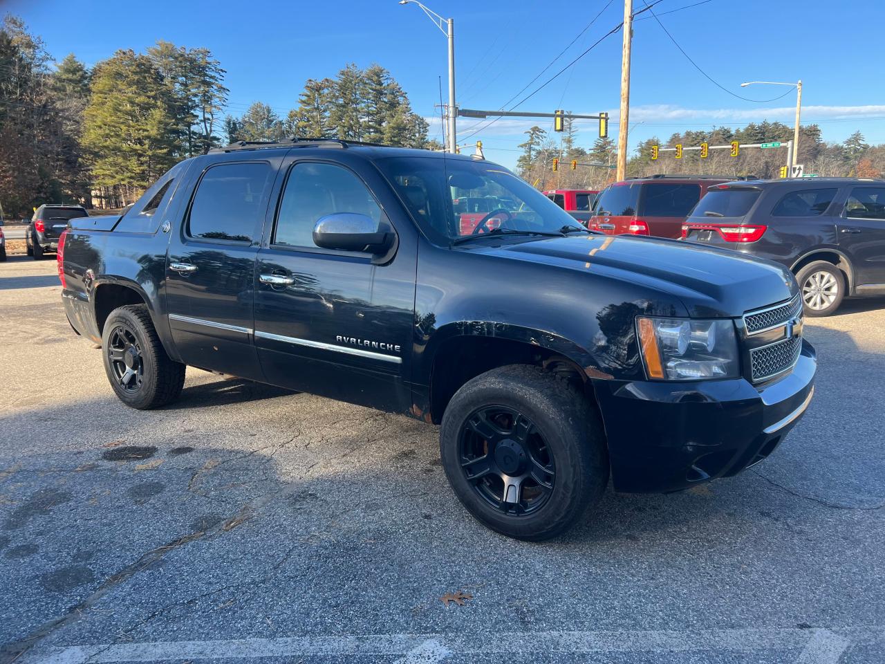 2013 CHEVROLET AVALANCHE LTZ 2013 image