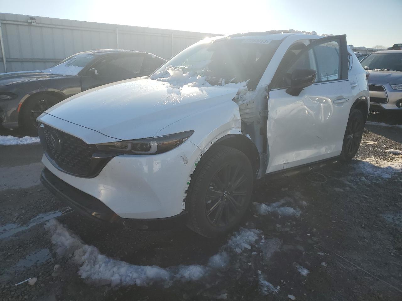 Obraz 1 z 2022 MAZDA CX-5  2022 z VIN JM3KFBAY4N0531076