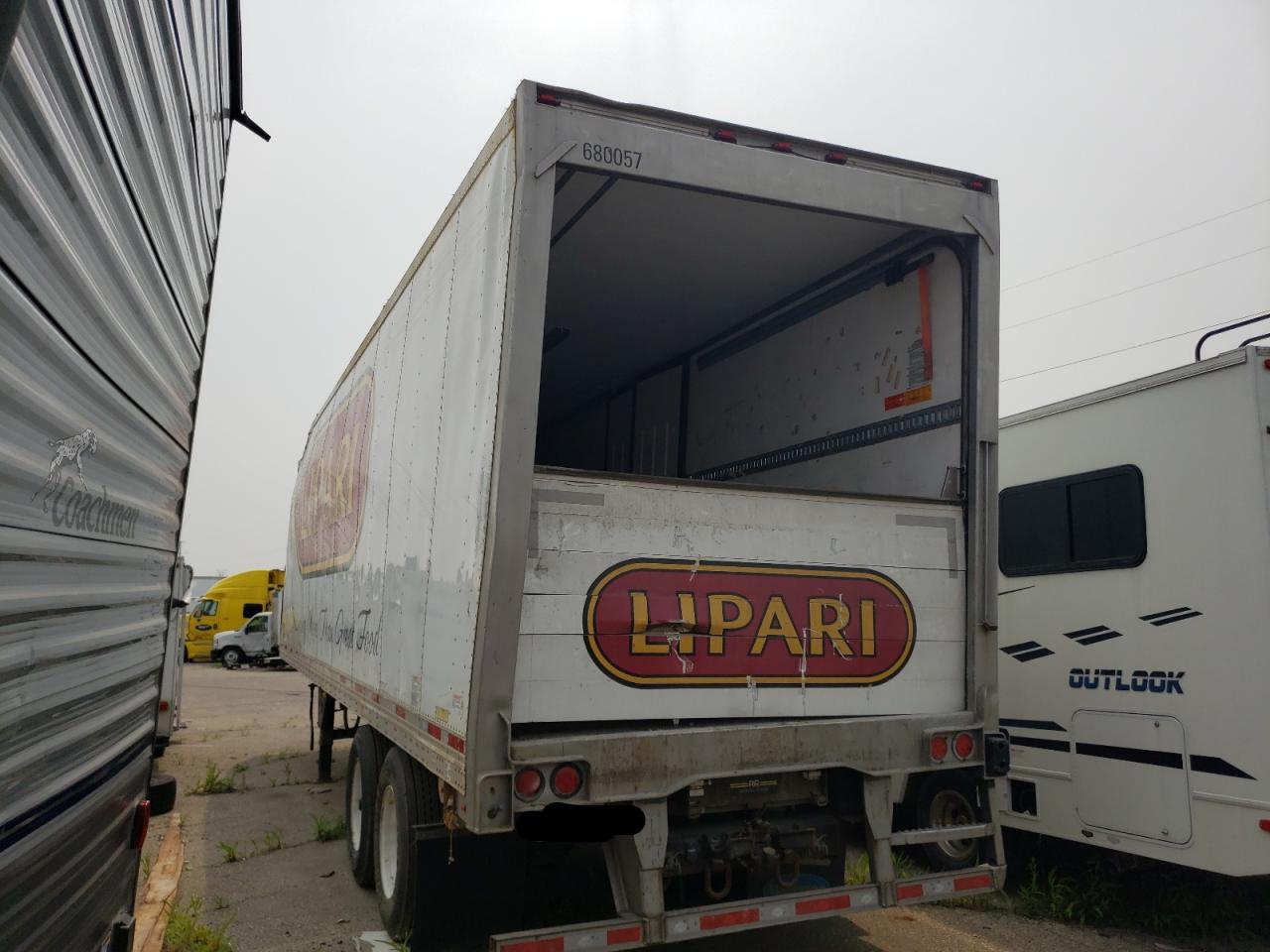 Image 3 of 2018 OTHER TRAILER 2018 with VIN 1UYVS2367J6203608