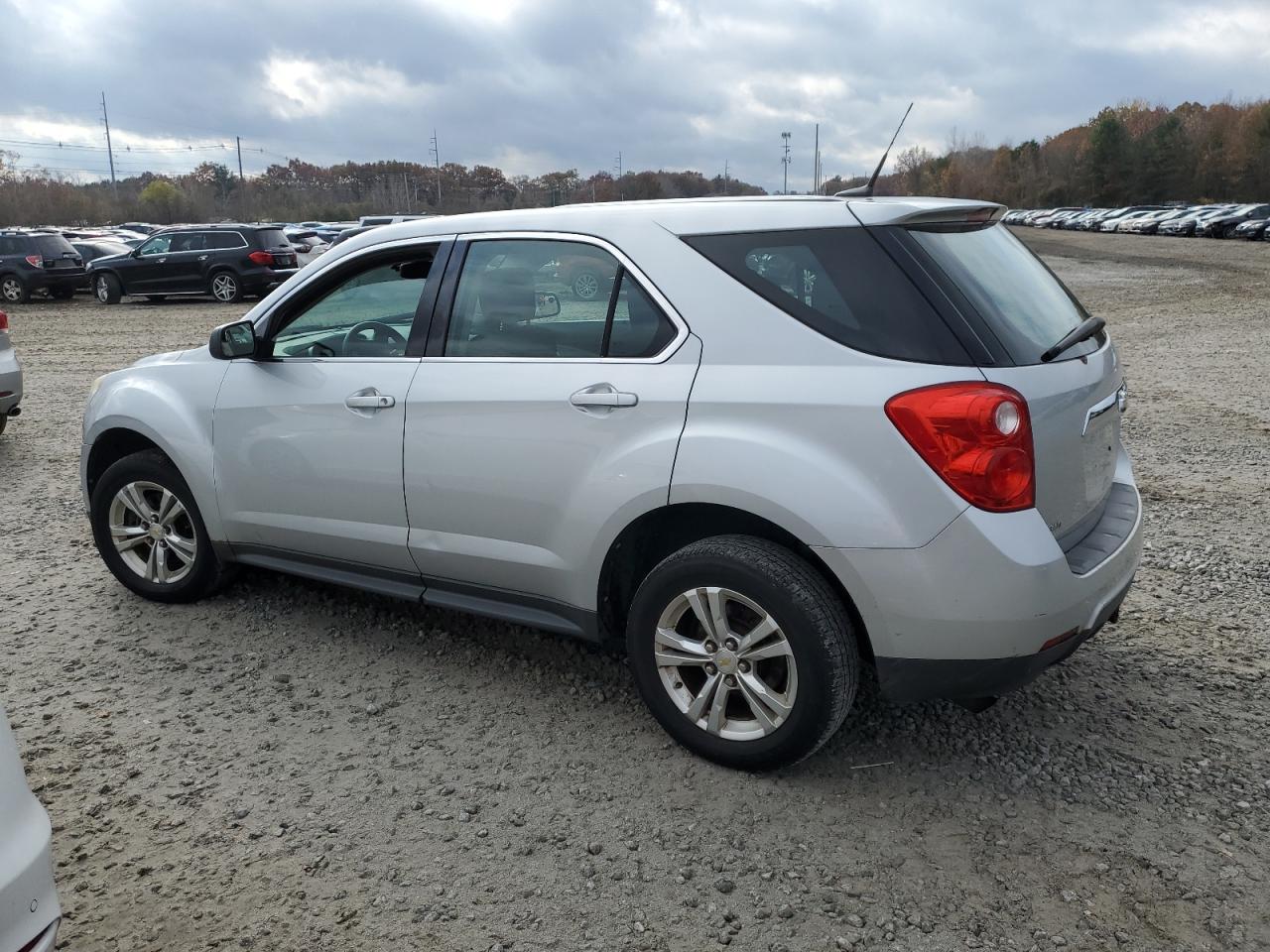 Obraz 2 z 2011 CHEVROLET EQUINOX LS 2011 z VIN 2CNFLCEC3B6464492