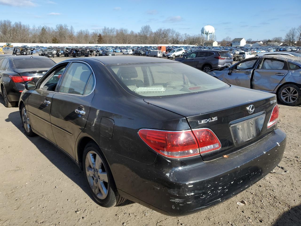 Obraz 2 z 2005 LEXUS ES 330 2005 z VIN JTHBA30G755108886