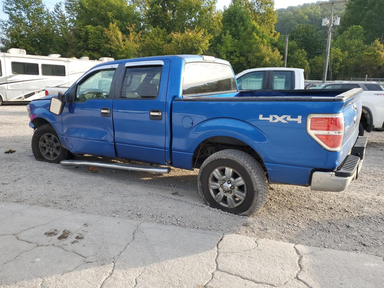 Image 2 of 2010 FORD F150 SUPERCREW 2010 with VIN 1FTFW1EV5AFC01961