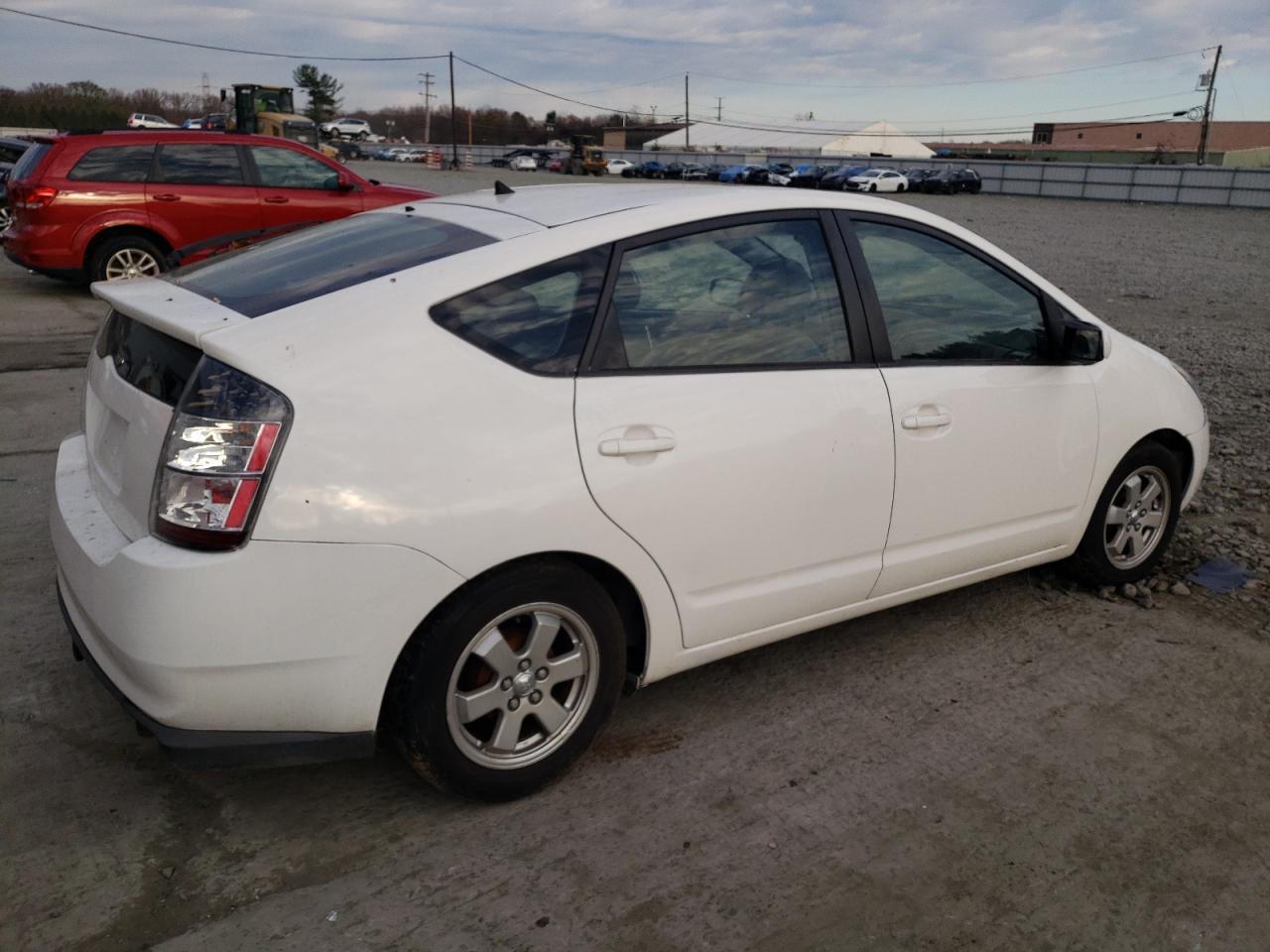 Obraz 3 z 2005 TOYOTA PRIUS  2005 z VIN JTDKB22U053124578