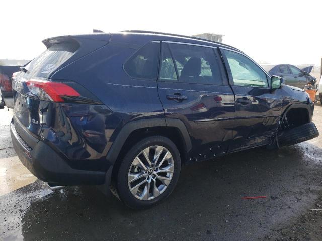 Obraz 3 z 2021 TOYOTA RAV4 XLE PREMIUM 2021 z VIN 2T3C1RFV1MW172458