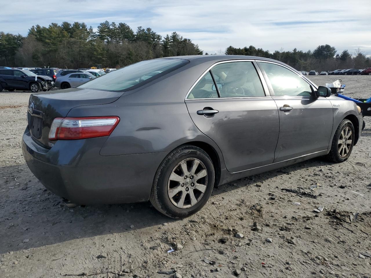 Image 3 of 2007 TOYOTA CAMRY HYBRID 2007 with VIN JTNBB46K673005887