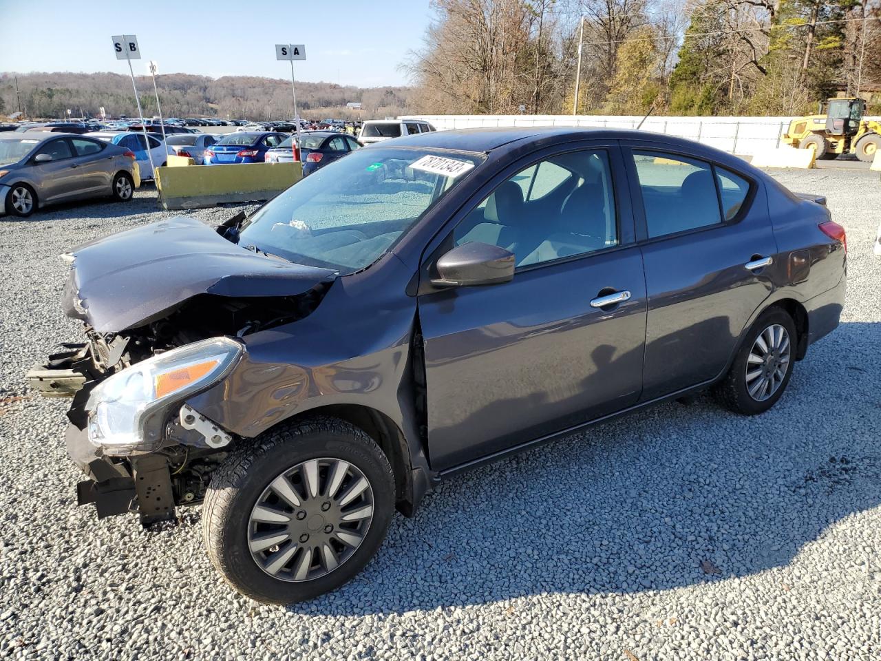 Obraz 1 z 2015 NISSAN VERSA S 2015 z VIN 3N1CN7AP6FL923522