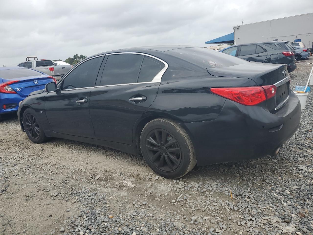 Изображение 2 2015 INFINITI Q50 BASE 2015 с VIN JN1BV7ARXFM420949