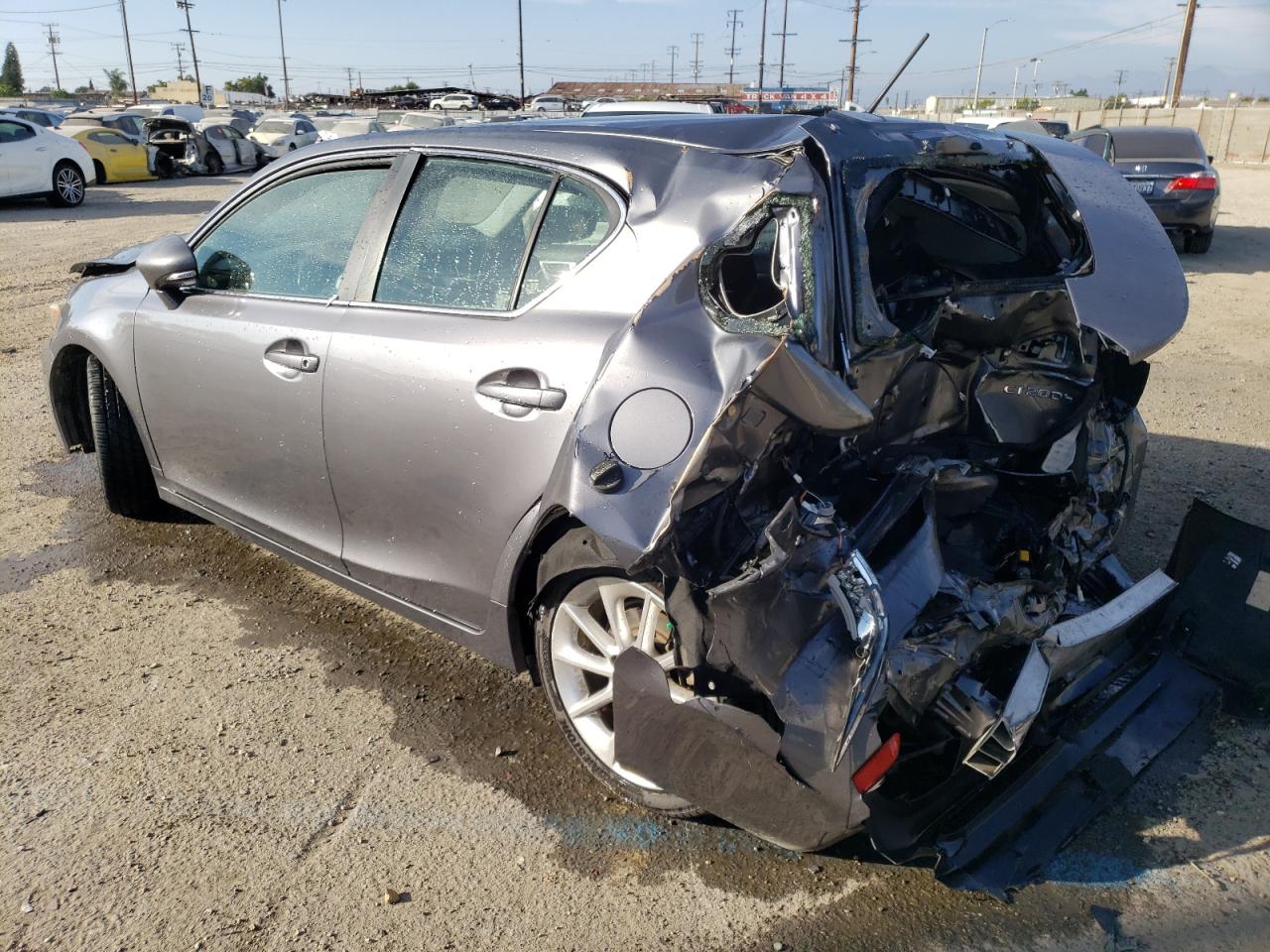 Изображение 2 2013 LEXUS CT 200 2013 с VIN JTHKD5BH7D2167509