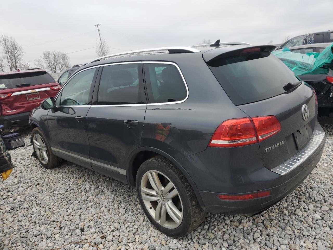 Изображение 2 2013 VOLKSWAGEN TOUAREG V6 2013 с VIN WVGEF9BP1DD006838